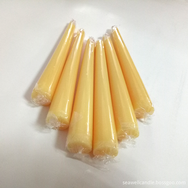 Beeswax Taper Candle 1