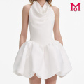 Elegante falda blanca esponjosa para mujer