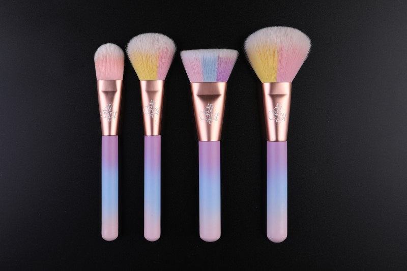 Saw 2010 Makeup Brush Details 01