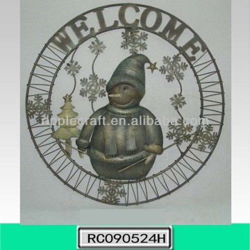 creative metal welcome sign for Christmas