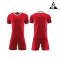 Camiseta de fútbol de entrenamiento deportivo de manga corta.