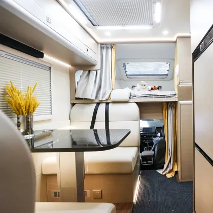 High Configuration 4x4 RV Camper Van - Changgang Fengjing Motor Home for Sale in China