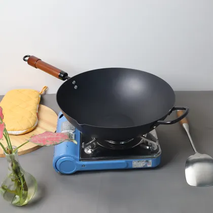 kitchenware Cooking nitriding wok Chinese traditional Steel Wok Pan With Wooden Handle Carbon Steel Wok