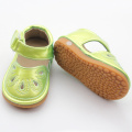 Sapatos Squeaky Infantis de Couro PU Antiderrapante