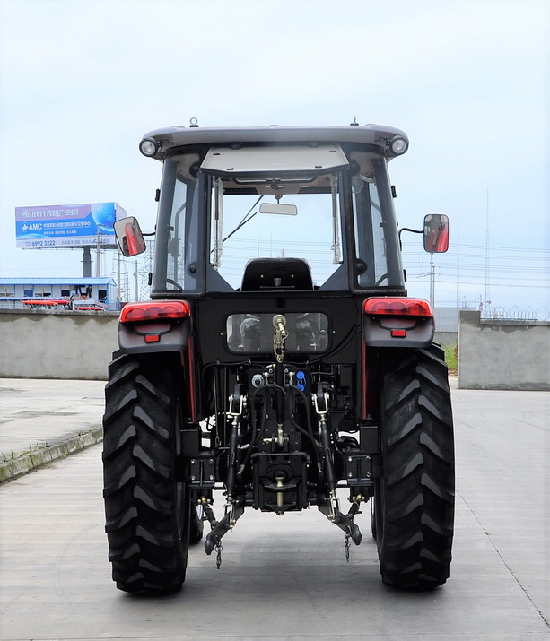 4 Wheel Drive Farm Tractor 70hp