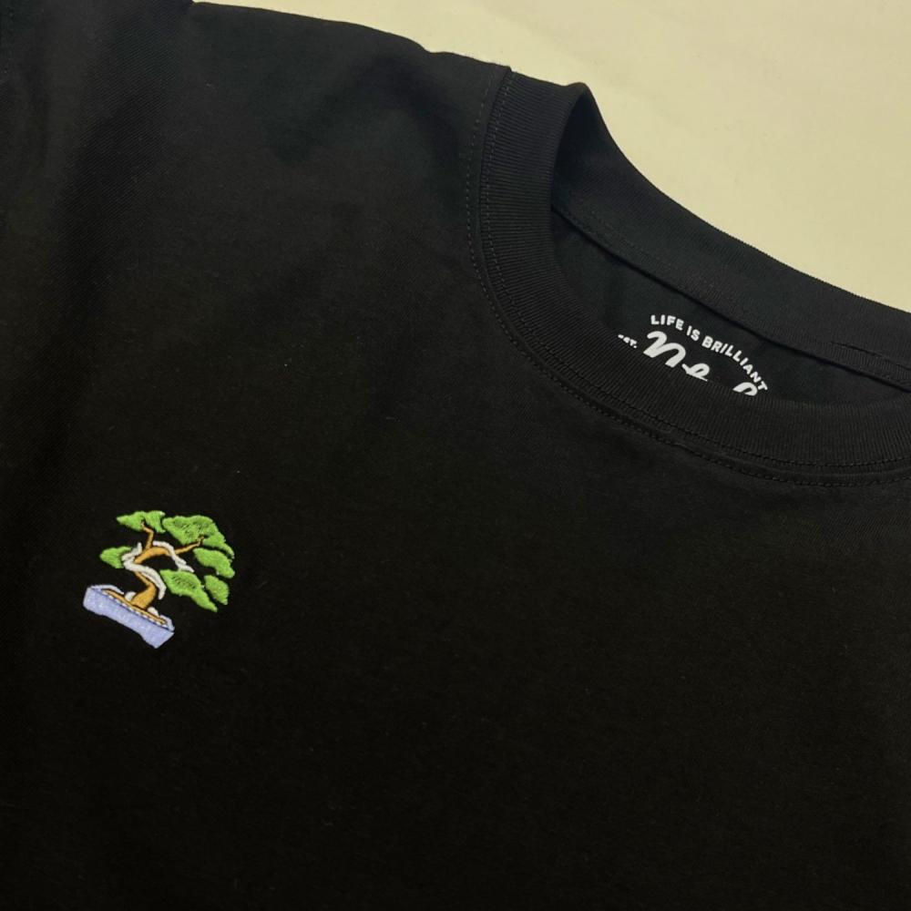 NTGF's small tree embroidered cotton design sense T-shirt