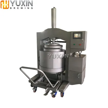 Vineyard Wine Making Equipment: Grape Destemmer and Fermentation Tanks