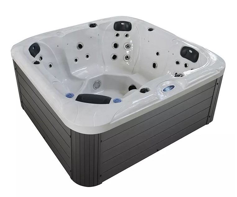 outdoor hottub spa