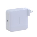 Adaptador de corriente de montaje en pared de 61 vatios Cargador Apple USB-C PD