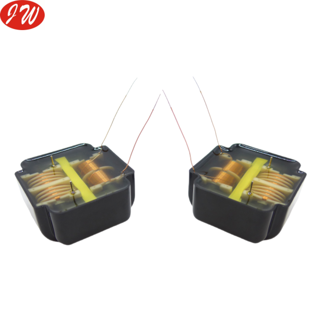 Transformador de pulso con paquete de alto voltaje de carcasa negra