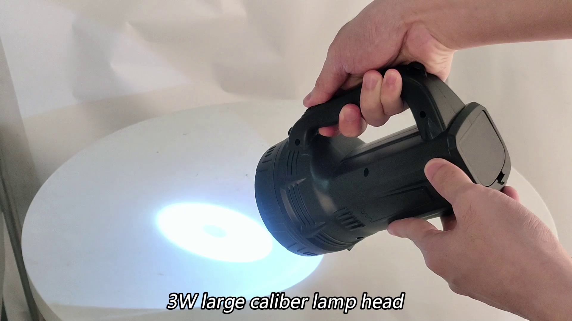 LED High-Power Rechargeable Searchlight Built-in Charger