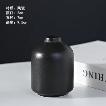 Low Moq Customized Nordic Porcelain Vases for Unique Modern Wedding and Home Decoration