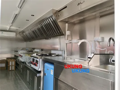 UKUNG Chinese Fast Food Truck with Solar Panels