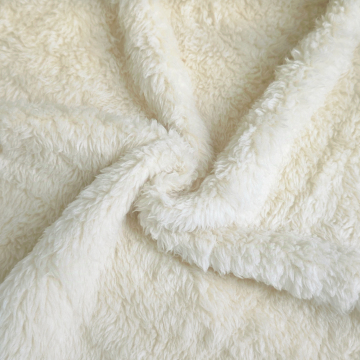 Moisture-Absorbent Coral Fleece Fabric for Blankets