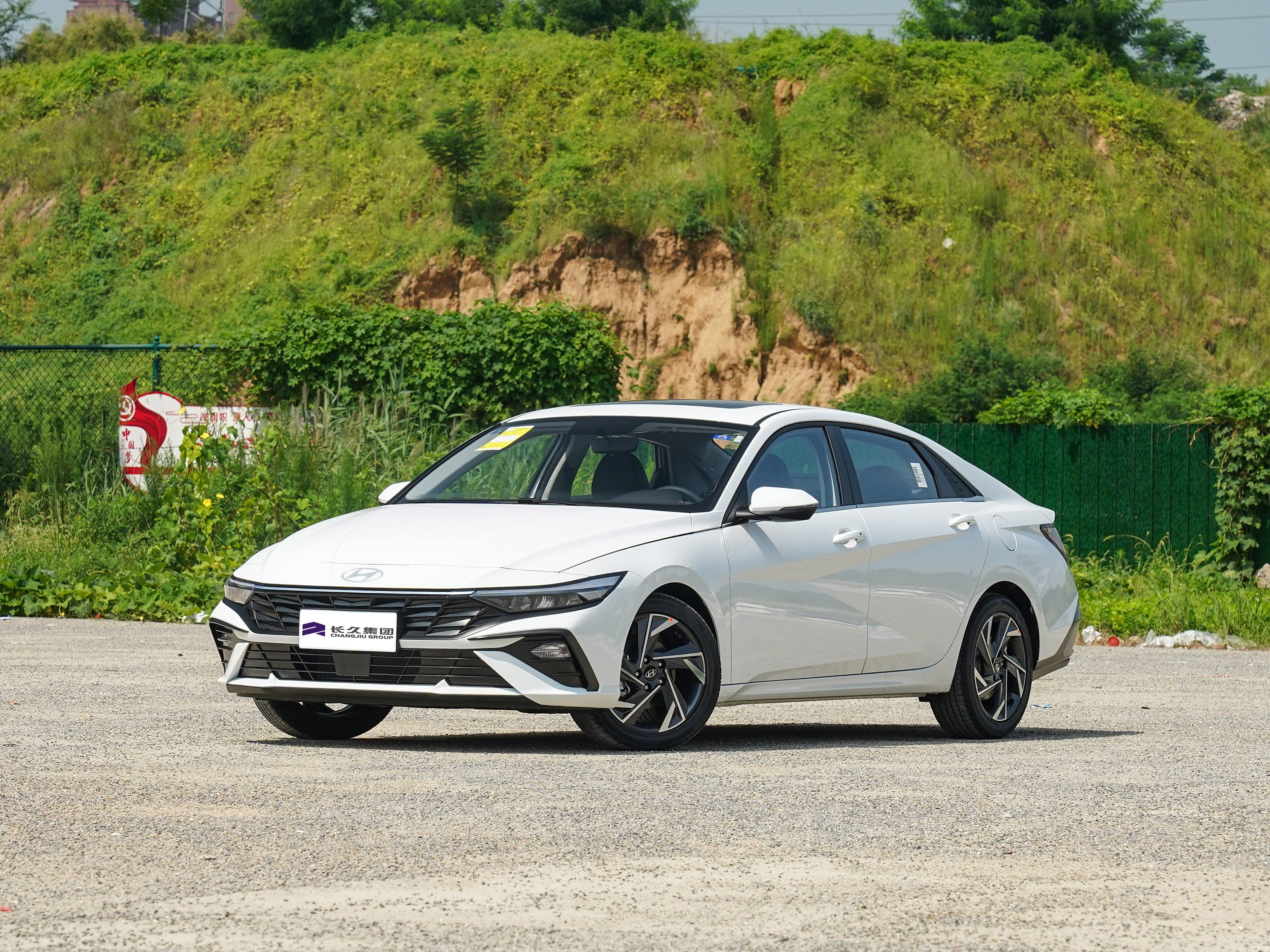 现代Elantra 1.5L轿车汽车