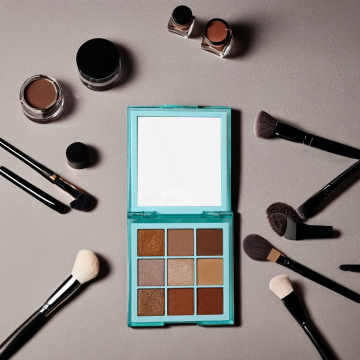 Custom 9-Color High Pigment Eyeshadow Palette - Private Label Makeup