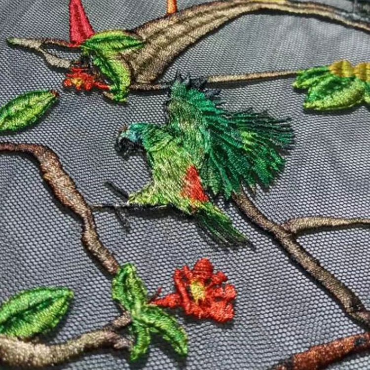 Tecido de malha de malha bordados com design animal de tule
