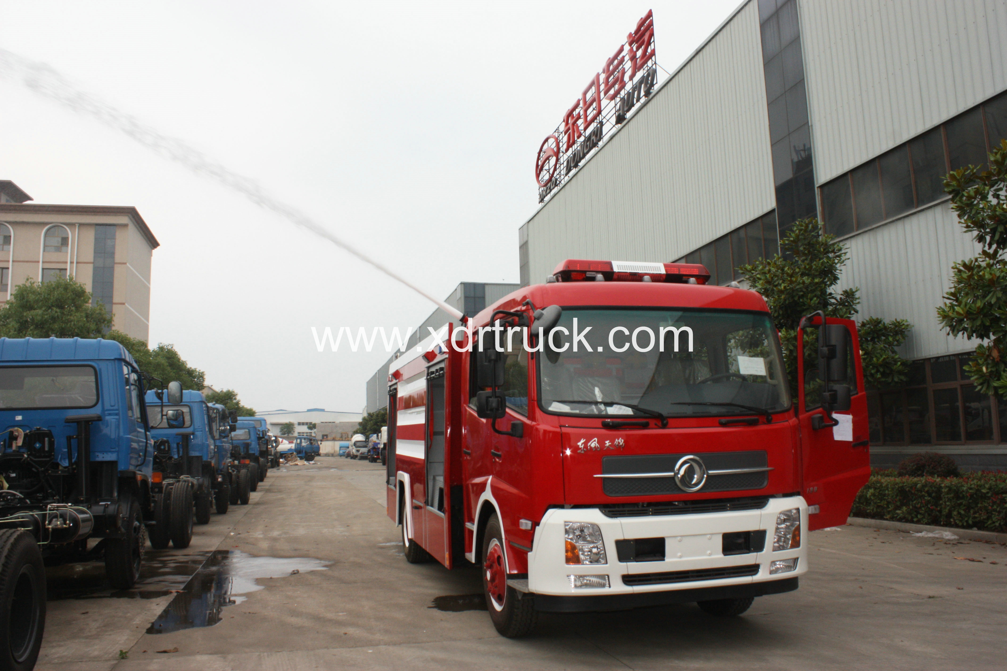 Dongfeng Tianjin water fire truck 6ton (6)