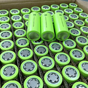 China Wholesale 26650 Lithium-ion LiFePO4 3.7V Cylindrical 5000mAh Battery