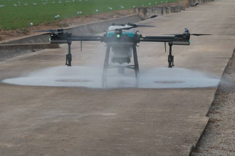 battery RTK spraying electric drone for agriculture