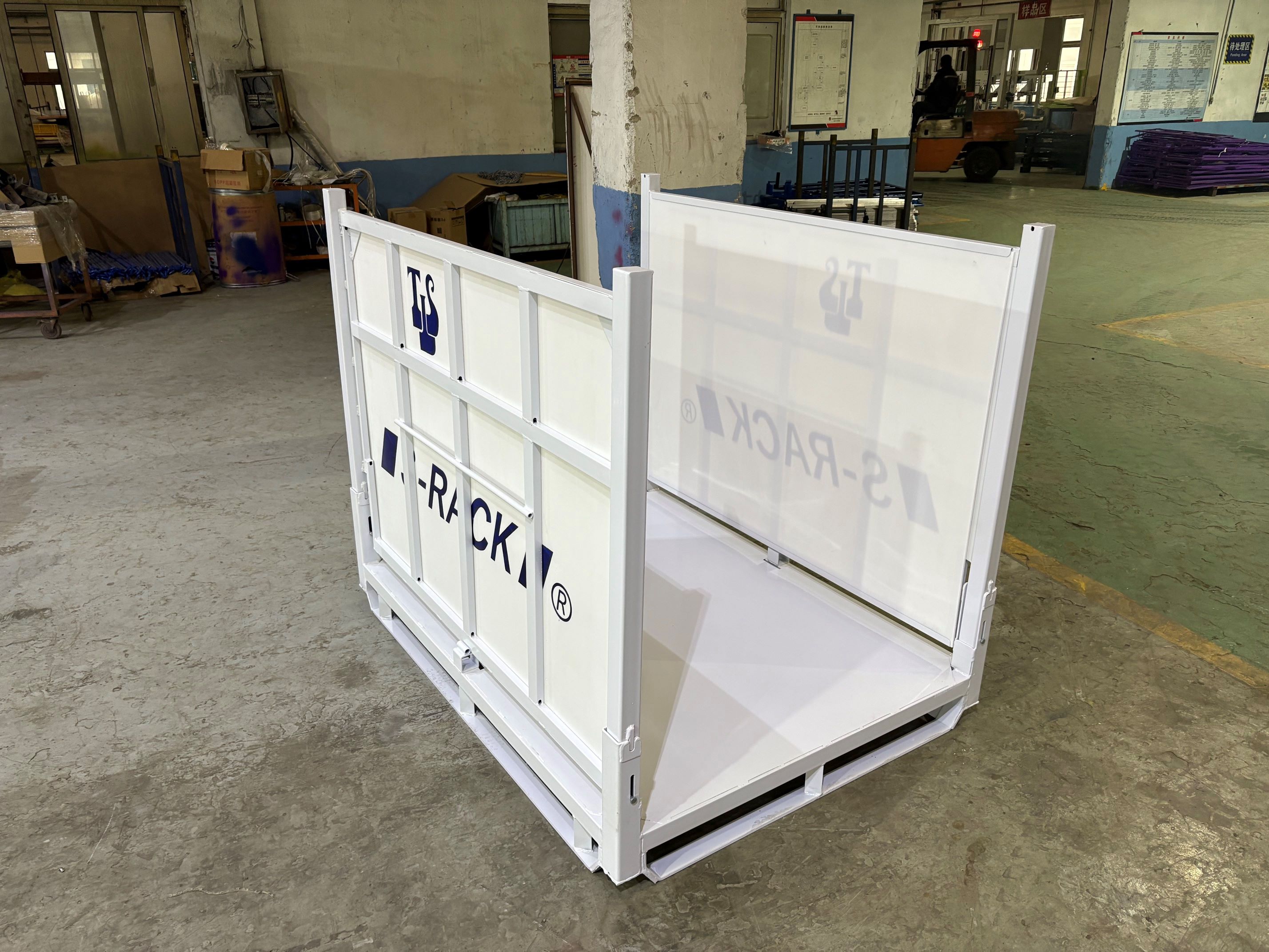 White Collapsible Column Metal Pallet5