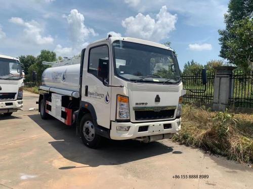 Export 4x2 howo fuel tank truck for sale