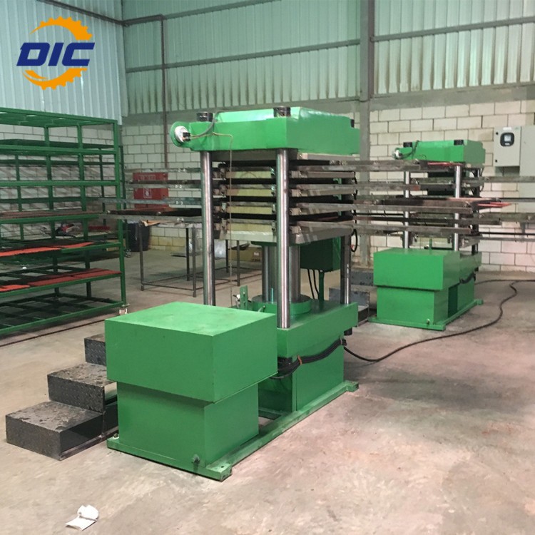 آلة الضغط على حصيرة المطاط Rubber Mat Press Machine