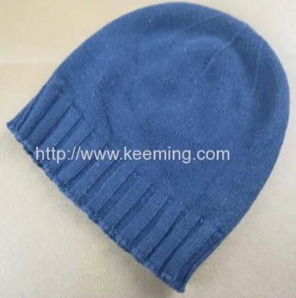 The Dart With Machine Made Of Knitted Hat 