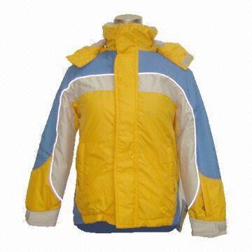 Men's jacket for winter collection with hood, 100% polyester/nylon outshell fabric and 210T lining