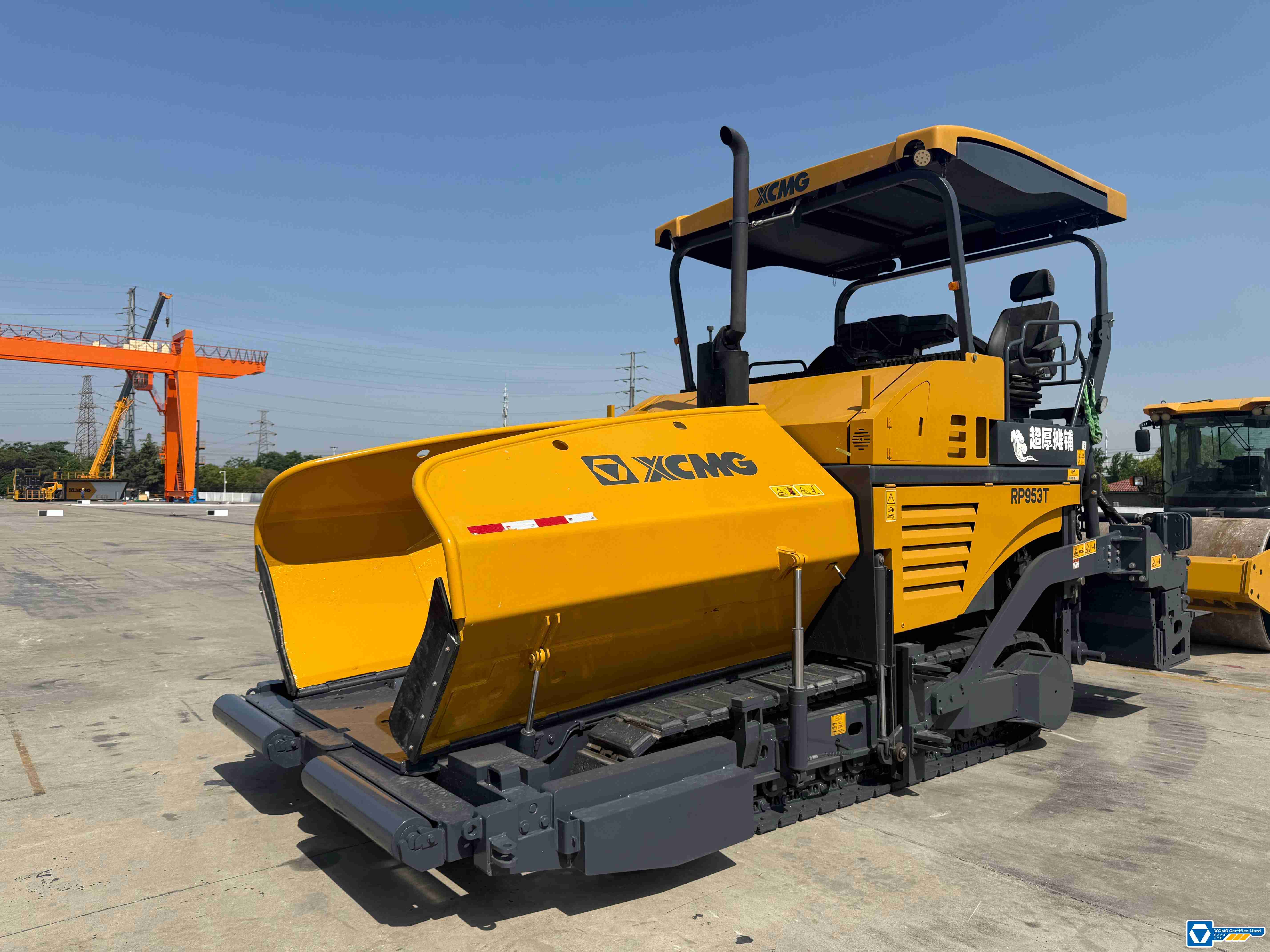 road-paver-equipment road-paver-equipment