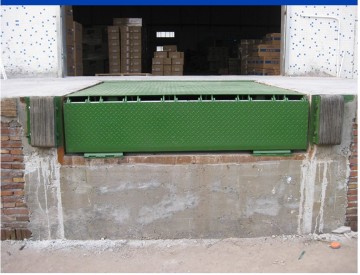 Berbagai gaya dock leveler