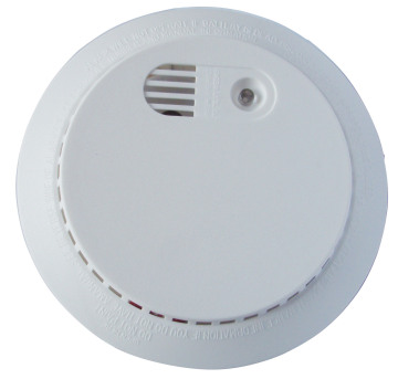 Single Station Smoke Detector With 9V Powered Battery (CV-SD1202)