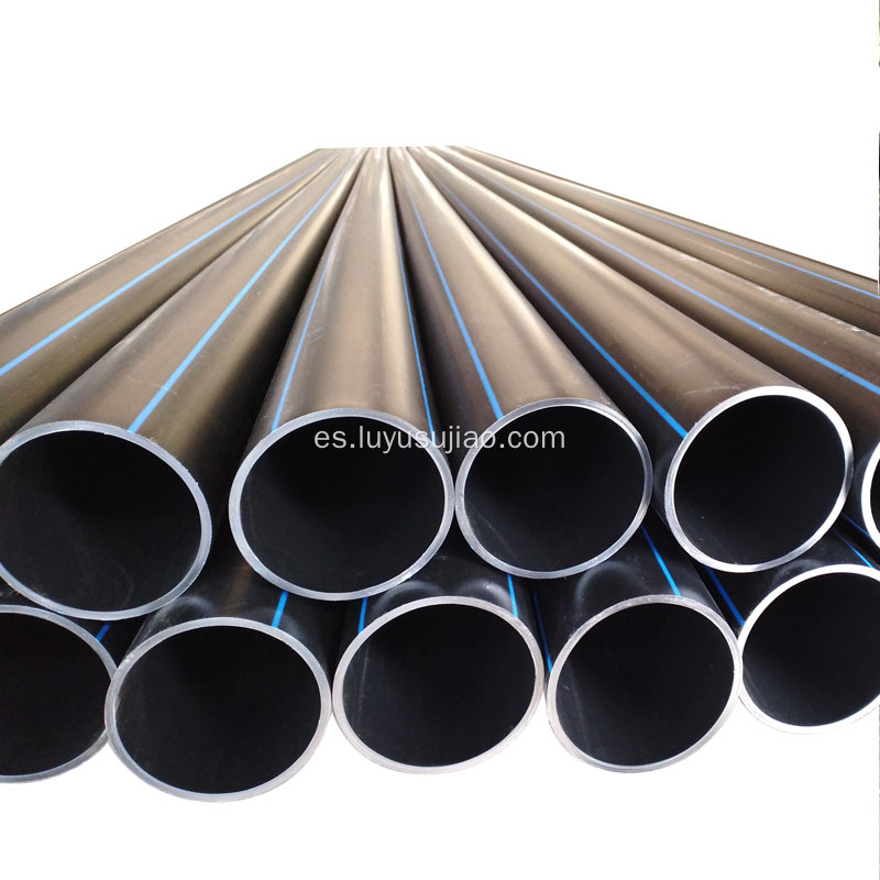 Corte de material nuevo de tubería de PE de gran diámetro