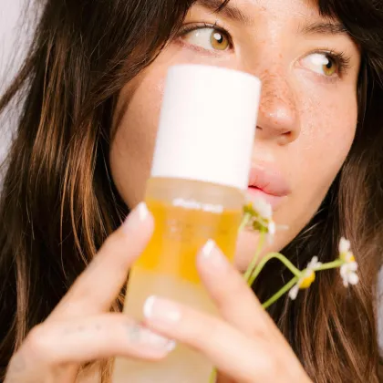 Facial toner brightens skin and reduces wrinkles