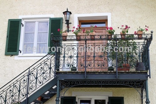 Docorative Wrought iron balcony railing