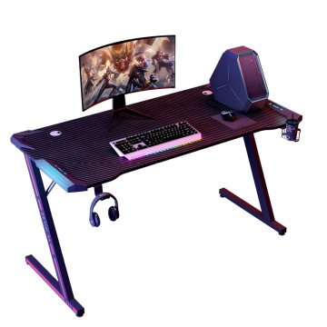 โต๊ะเล่นเกมมุมที่ดีที่สุดพร้อมแสง RGB สำหรับนักเล่นเกมพีซี