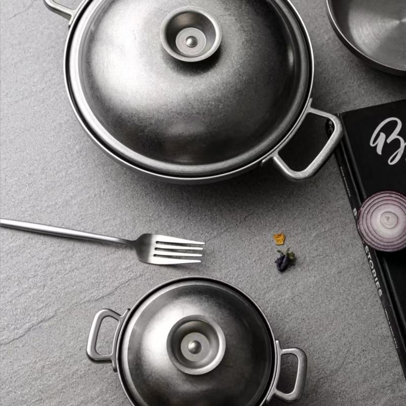 Silver Curved Metal Tray for Elegant Dining