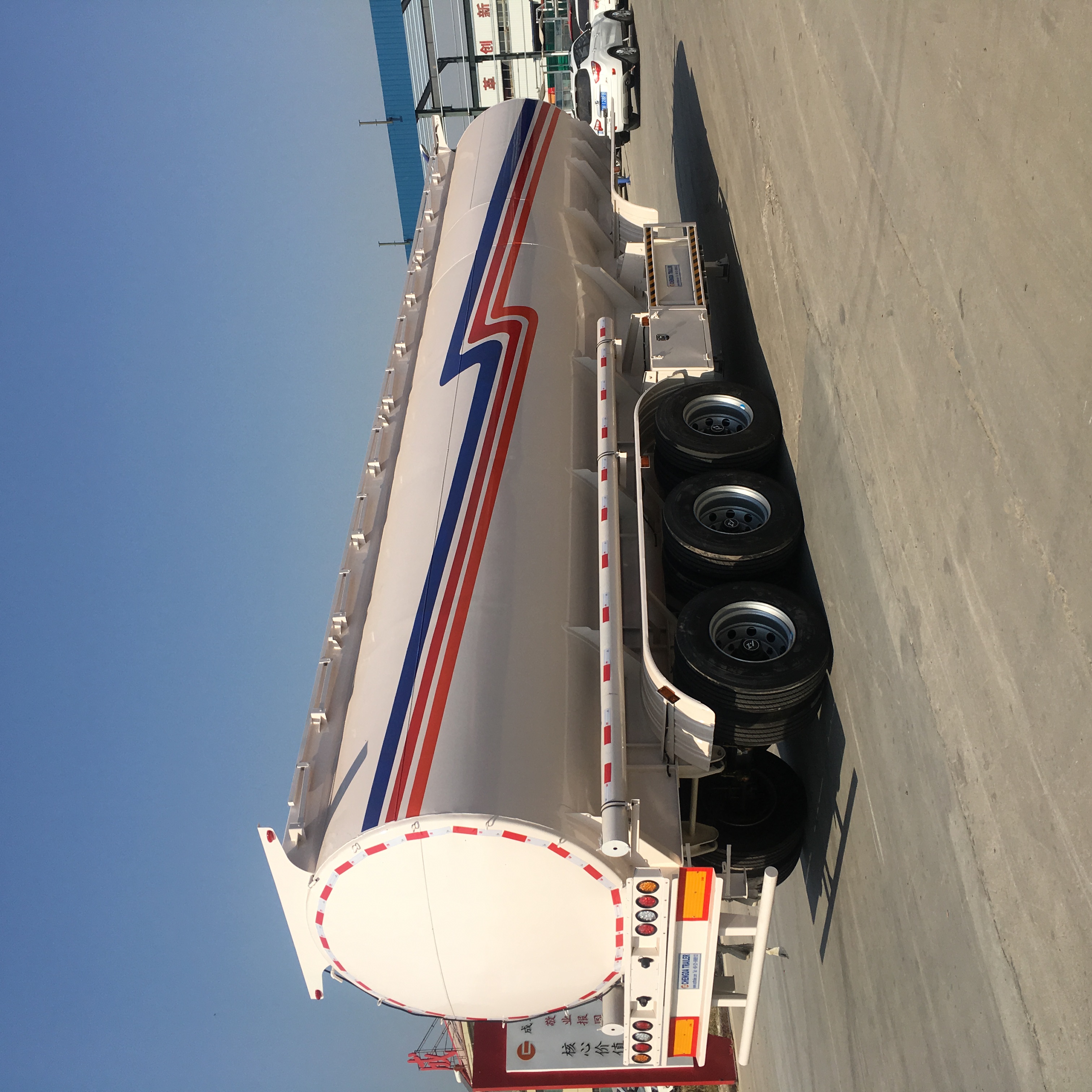 42000 Liters fuel tank trailer