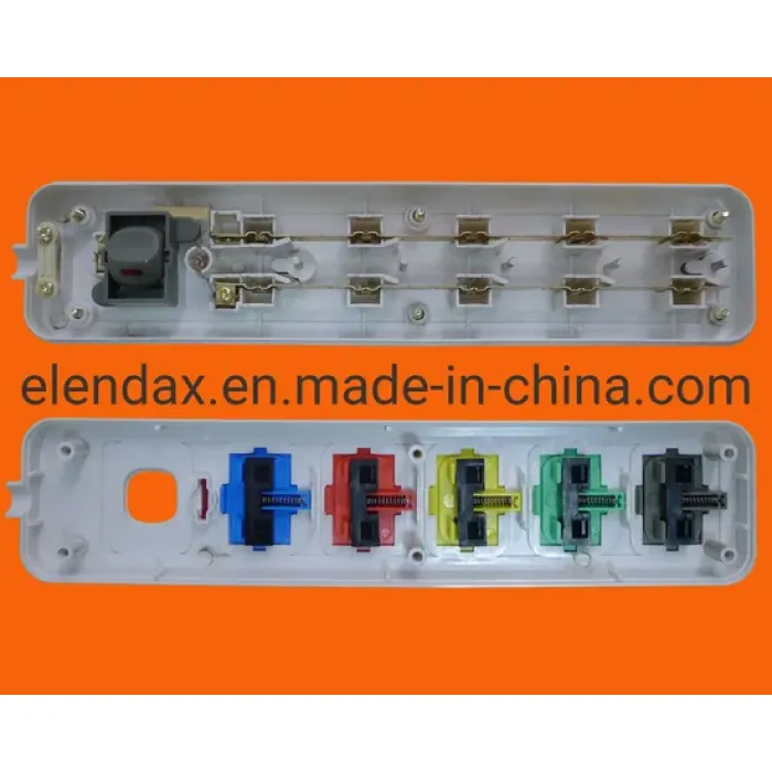 Soket Ekstensi Stopkontak 4 Arah Universal E1004S