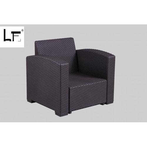 Knocked down sofa set rattan