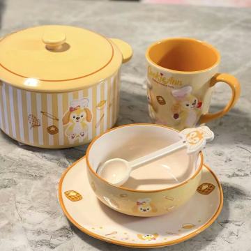 Stylish Anime-Themed Dinnerware Collection