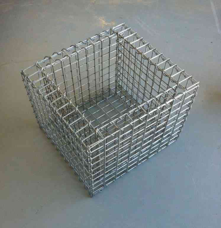 Build-Your-Own-Gabion-Planter-1