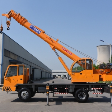 8 Ton Telescopic Mobile Pickup Construction Crane