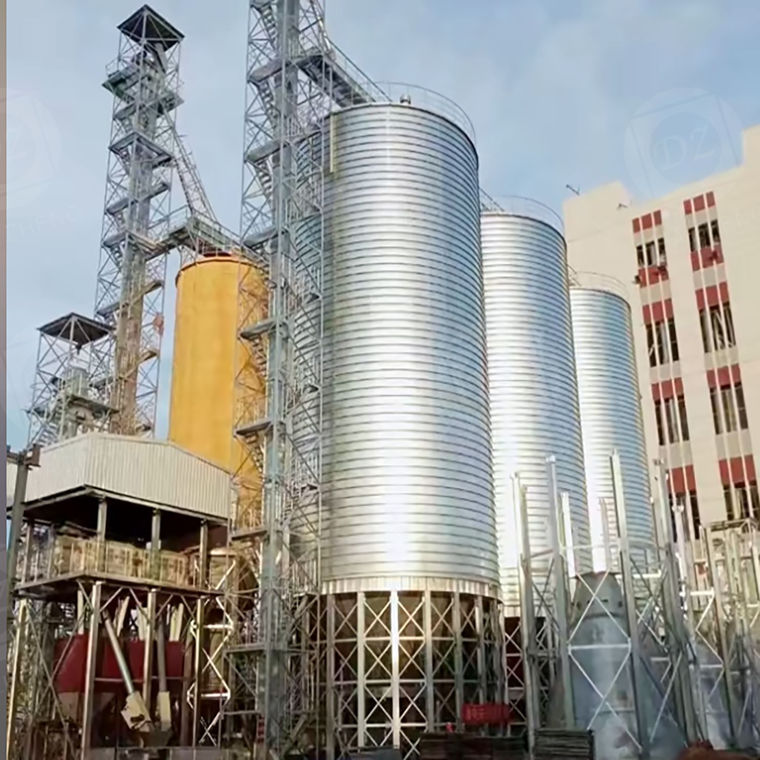 Bite type steel plate silo for salt