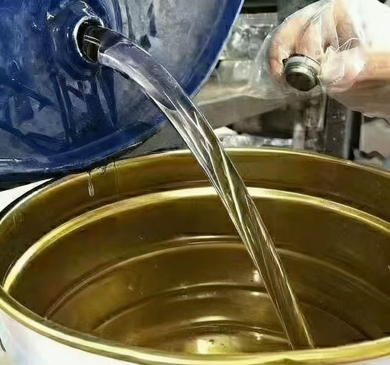 Polyurethane glue 2