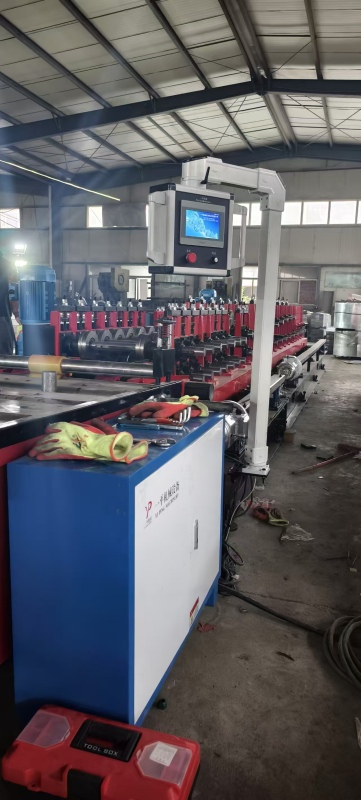 Bridge forming machine