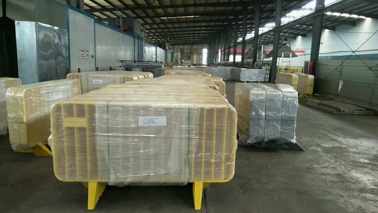 1.2x2.0mm temporary fence barriers 1.2x2.0mm temporary fence barriers