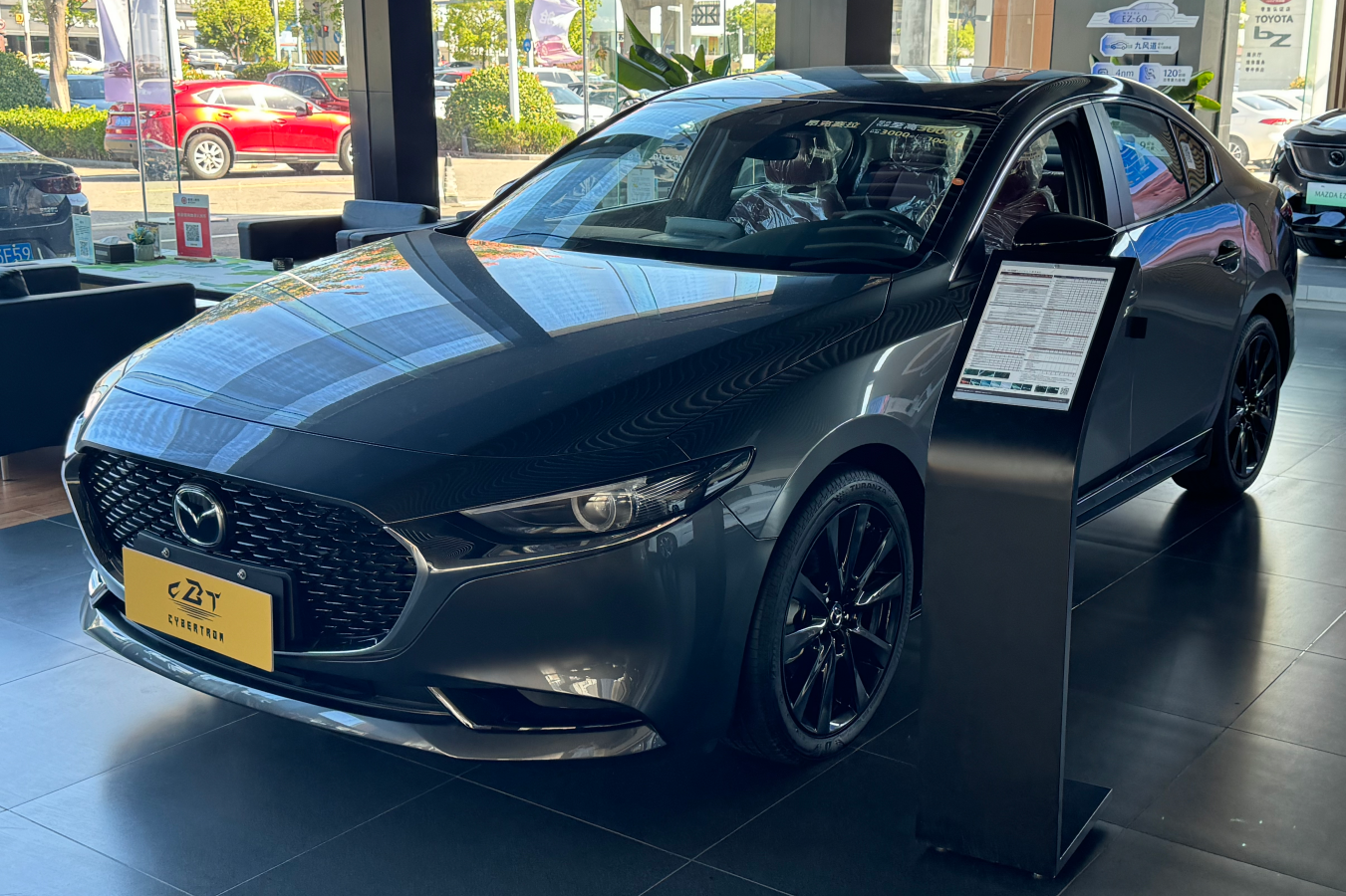 LED eagle-eye headlights