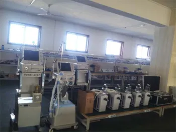 ICU Ventilator with compressor