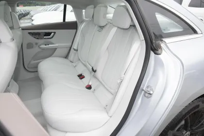 2025 Luxury Sedan Electric and Fuel Cell Technology for 2024 Mercedes-Benz EQE 4x4